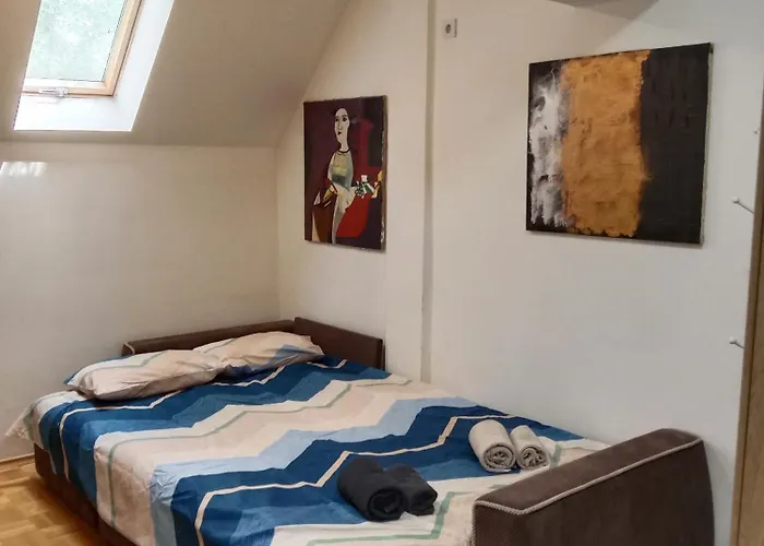 East Gate Apartment Studio